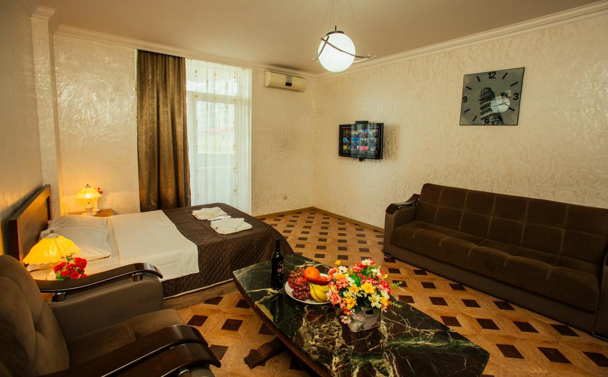 Batumi Royal Apartments エクステリア 写真