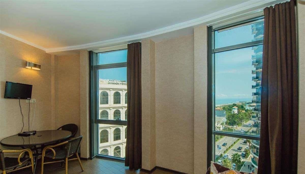 Batumi Royal Apartments エクステリア 写真
