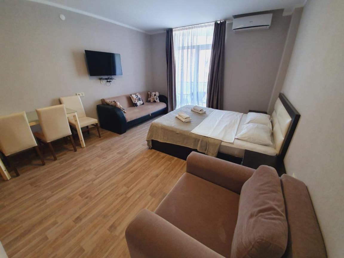 Batumi Royal Apartments エクステリア 写真