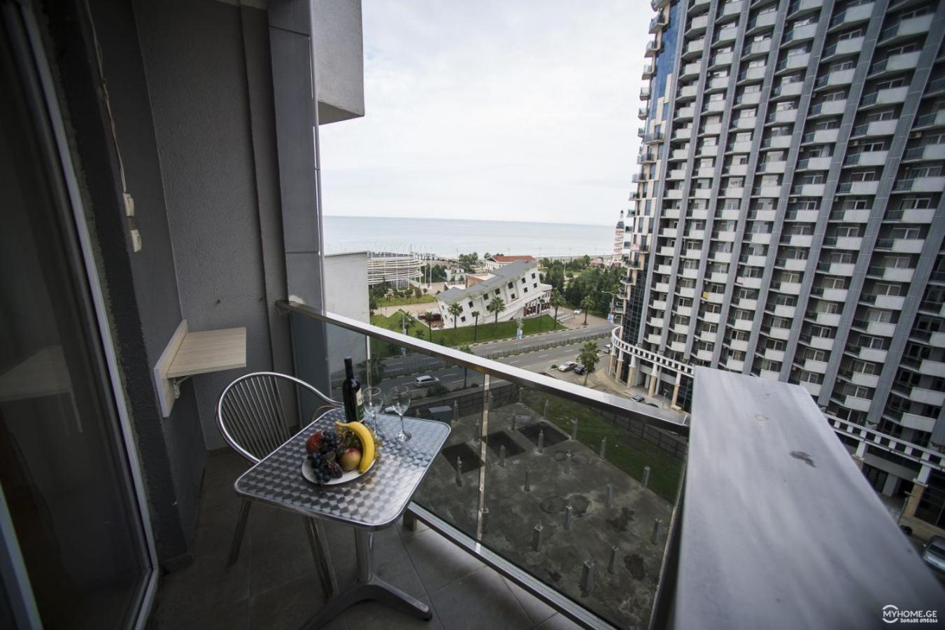 Batumi Royal Apartments エクステリア 写真