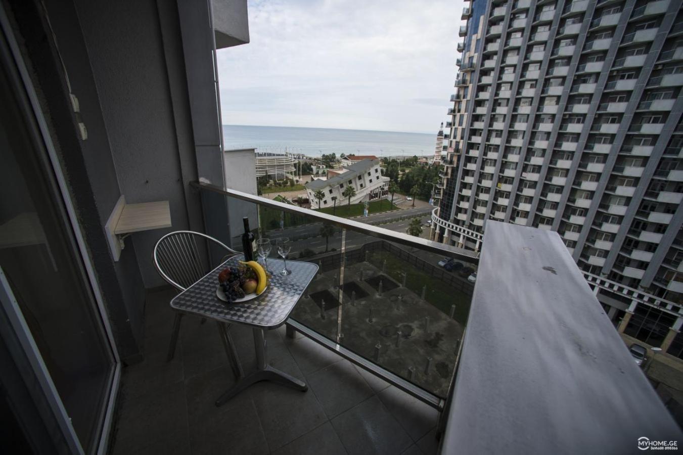 Batumi Royal Apartments エクステリア 写真